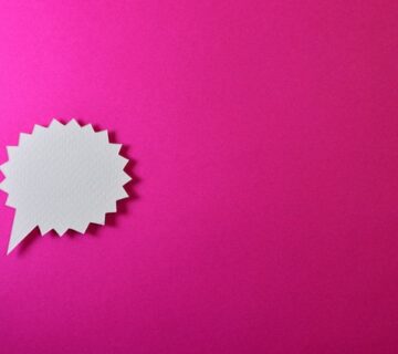 Perguntas para fazer para o crush: imagem pink com uma nuvenzinha imitando mensagem