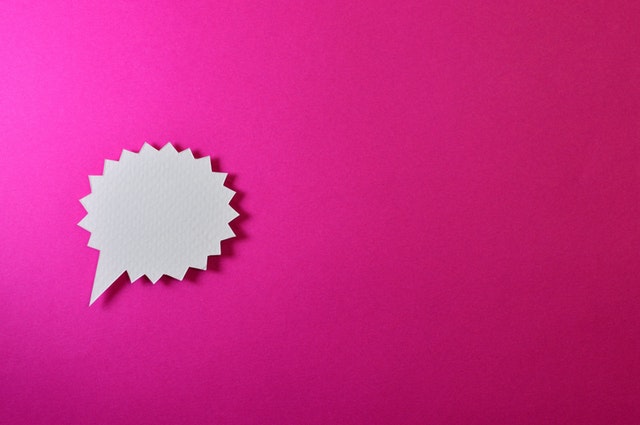 Perguntas para fazer para o crush: imagem pink com uma nuvenzinha imitando mensagem